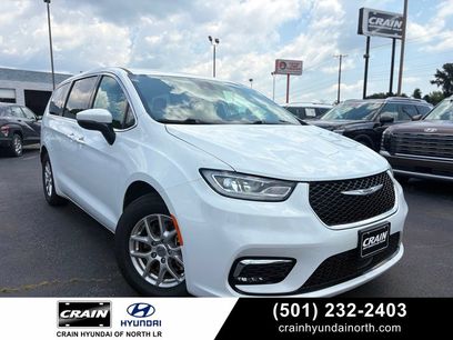 Used 2023 Chrysler Pacifica Touring-L