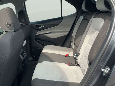 Used 2022 Chevrolet Equinox LS FWD image 13