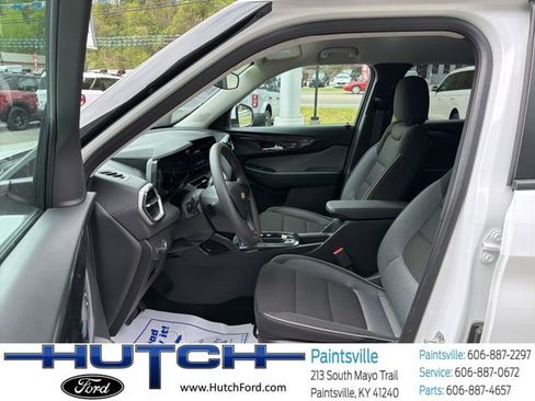 Used 2025 Chevrolet TrailBlazer LT AWD/4WD image 9