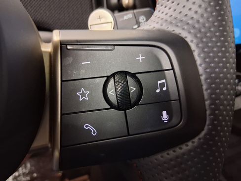 Certified 2025 MINI Cooper S image 23