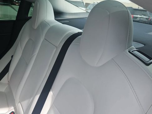 Used 2021 Tesla Model 3 Long Range image 12