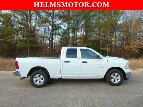 Certified 2024 RAM 1500 Classic SLT image 13