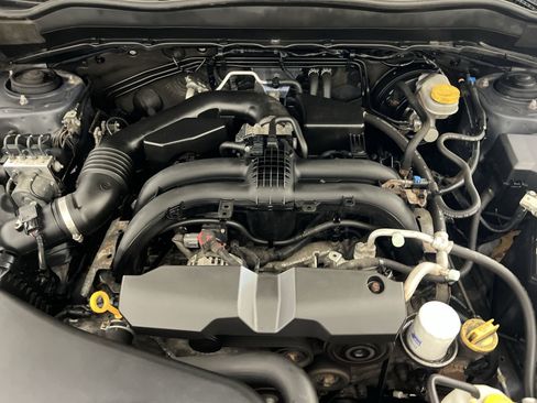 Used 2017 Subaru Forester 2.5i Touring AWD/4WD image 27