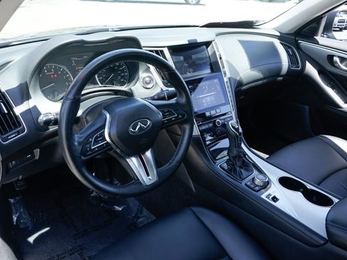 Used 2020 INFINITI Q50 Luxe w/ Essential Package (3.0T Luxe) AWD/4WD image 18