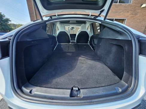 Used 2023 Tesla Model Y Long Range AWD/4WD image 73