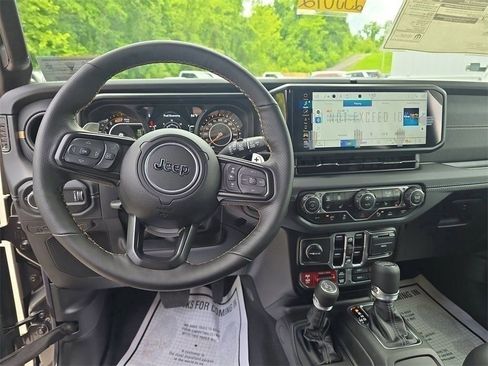 New 2025 Jeep Wrangler Unlimited Rubicon 392 AWD/4WD image 15