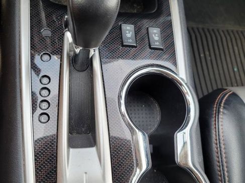 Used 2019 Nissan Pathfinder SL image 28