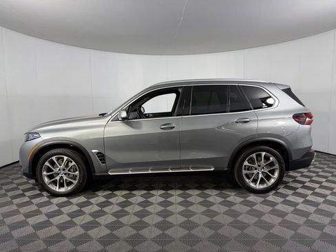 Used 2026 BMW X5 xDrive40i image 8