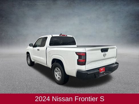 Used 2024 Nissan Frontier S w/ Technology Package image 3