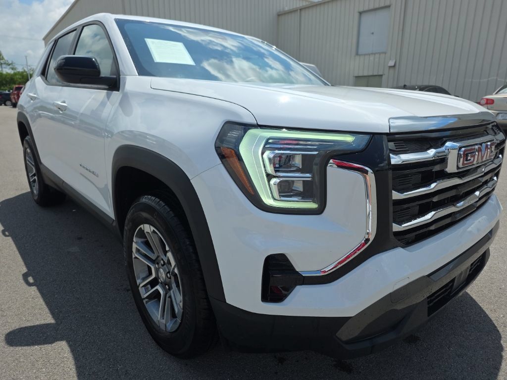 Used 2026 GMC Terrain Elevation FWD image 3