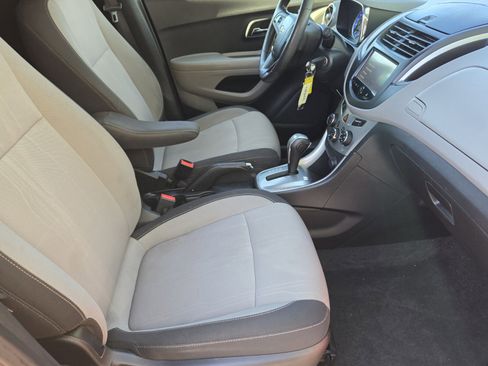 Used 2015 Chevrolet Trax LT w/ LPO, Cargo Package image 12