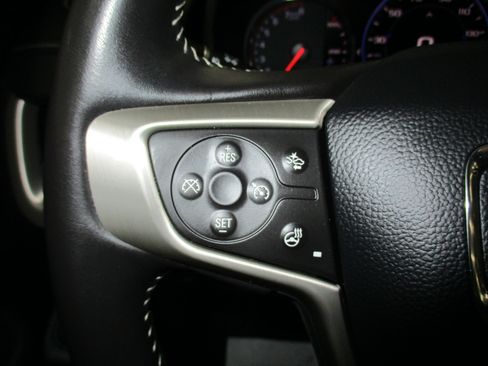 Certified 2022 GMC Terrain Denali image 21