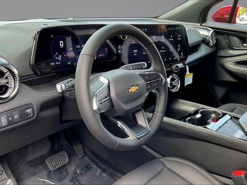 New 2025 Chevrolet Blazer EV LT image 7