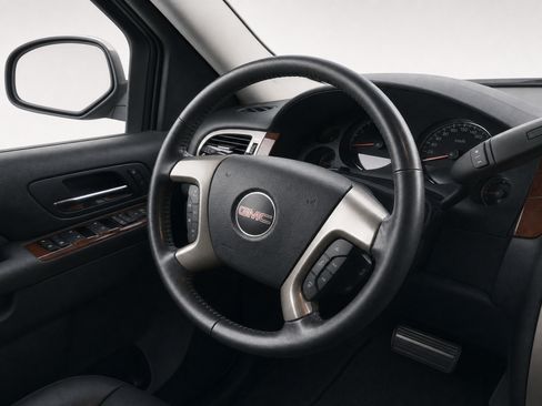 Used 2012 GMC Yukon SLT AWD/4WD image 16