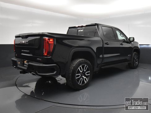 Used 2024 GMC Sierra 1500 AT4 w/ Technology Package AWD/4WD image 50