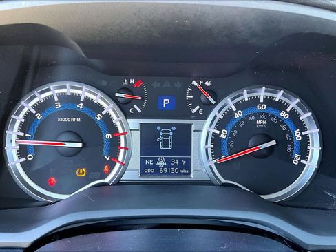 Used 2018 Toyota 4Runner Limited image 22