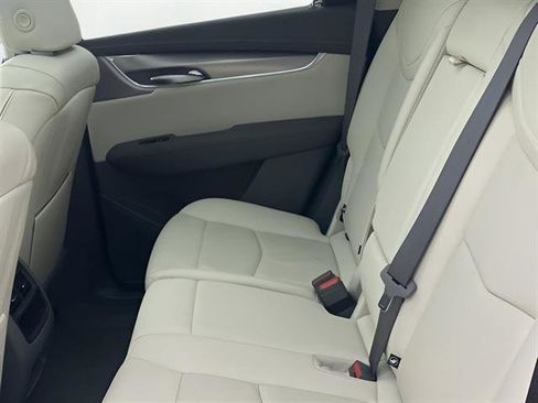 Used 2023 Cadillac XT5 Premium Luxury w/ Technology Package image 11