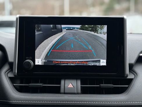 Used 2023 Toyota RAV4 XLE w/ Convenience Package image 36