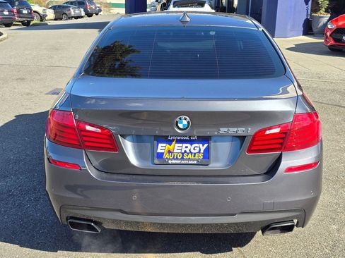 Used 2015 BMW 550i Sedan image 4