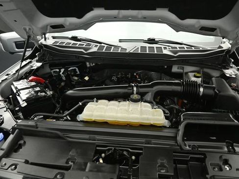 Certified 2025 Ford F150 Lariat w/ Equipment Group 502A High image 32