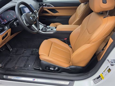 Used 2023 BMW 430i Coupe w/ M Sport Package RWD image 9