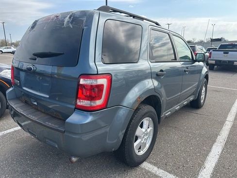 Used 2010 Ford Escape XLT FWD image 3