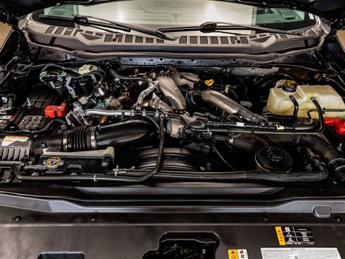 Used 2023 Ford F250 Lariat w/ Lariat Ultimate Package image 31