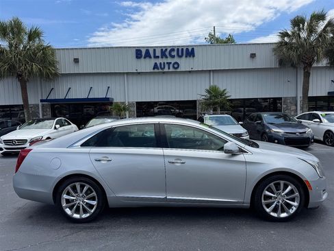 Used 2014 Cadillac XTS Luxury w/ Driver Awareness Package FWD image 1