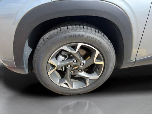 Used 2024 Chevrolet Trax LT FWD image 29