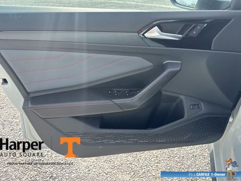 Used 2025 Volkswagen Jetta GLI Autobahn image 19