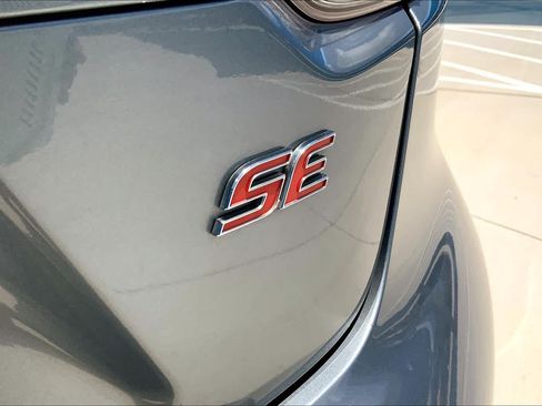 Used 2020 Toyota Corolla SE FWD image 10