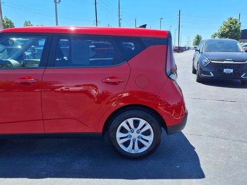 Used 2023 Kia Soul LX FWD image 22