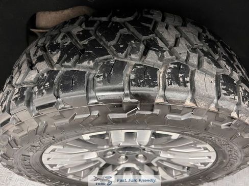 Used 2025 Chevrolet Tahoe Z71 w/ Comfort Package image 14