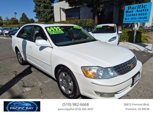 Used 2004 Toyota Avalon XLS FWD image 1