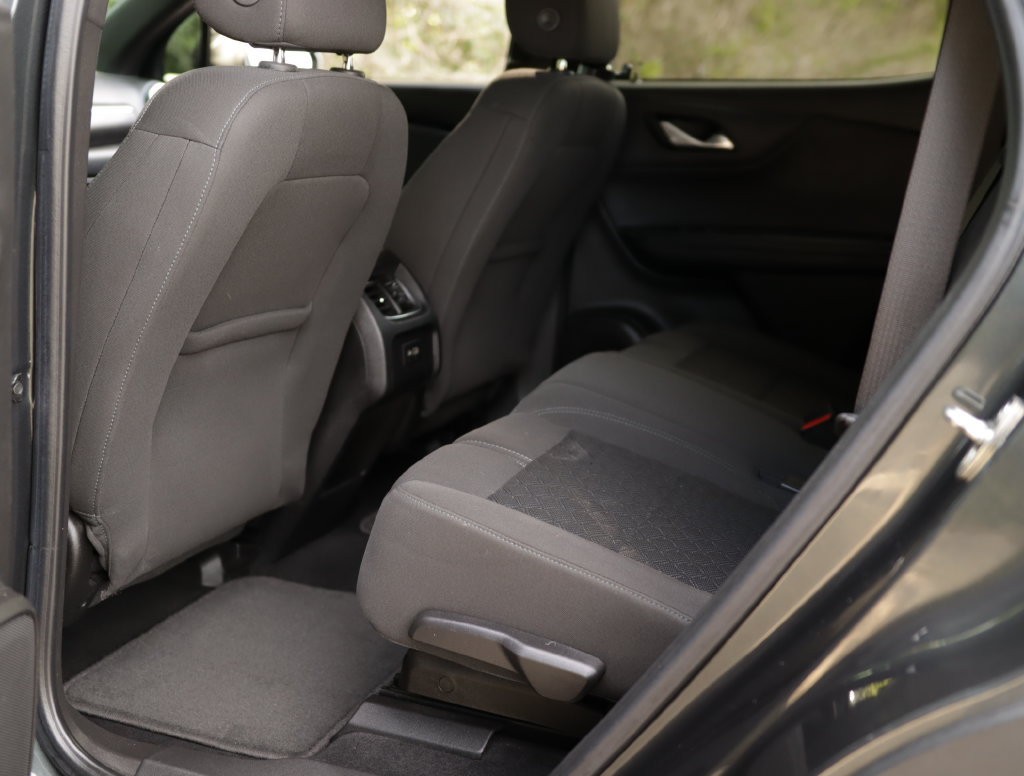 Used 2020 Chevrolet Blazer LT FWD image 25