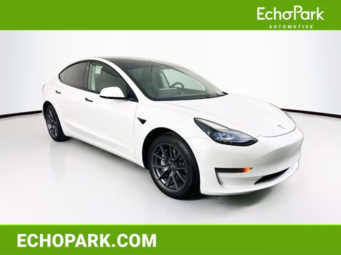 Used 2022 Tesla Model 3 RWD image 1