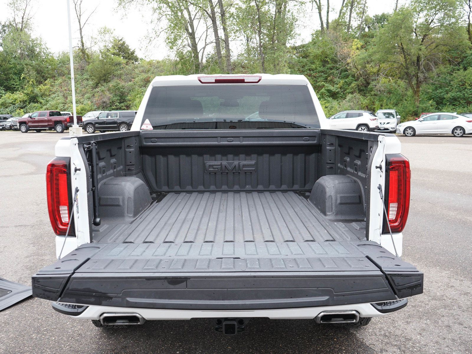 Used 2025 GMC Sierra 1500 AT4 AWD/4WD image 16