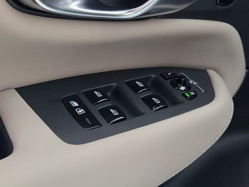 Certified 2026 Volvo XC90 B5 Plus w/ Protection Package image 39