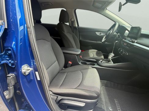 Certified 2024 Kia Forte LXS FWD image 17