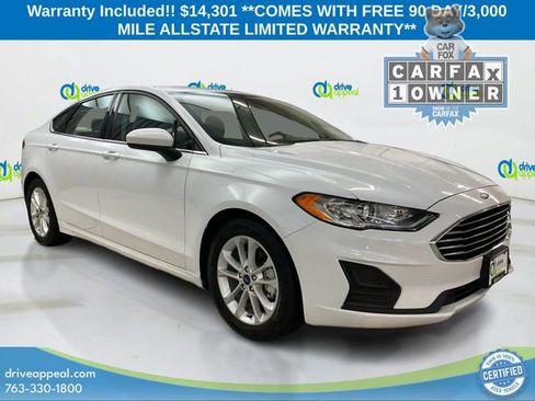 Used 2019 Ford Fusion SE image 3