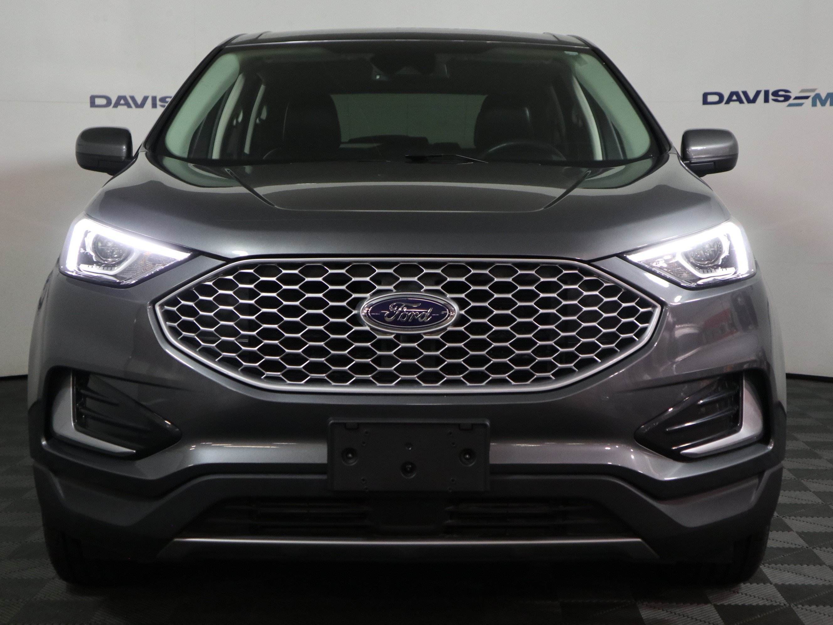 Used 2024 Ford Edge SEL AWD/4WD image 13