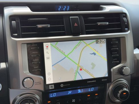 Used 2023 Toyota 4Runner Limited image 26