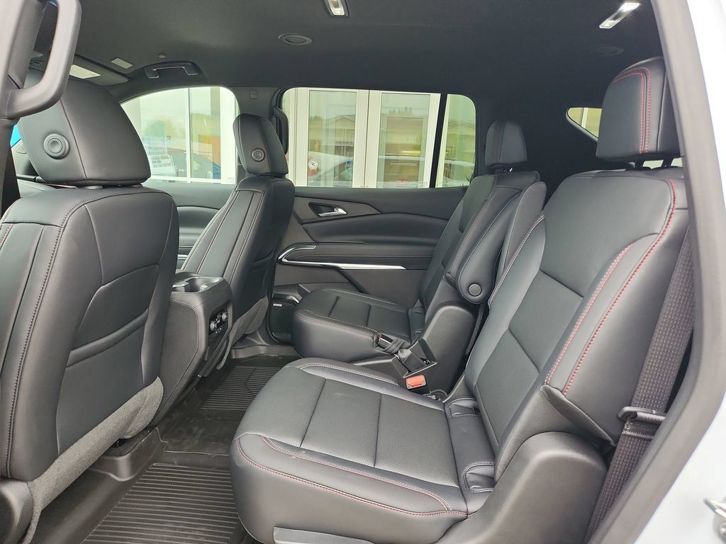 New 2026 Chevrolet Traverse Z71 w/ Enhanced Driving Package AWD/4WD image 27