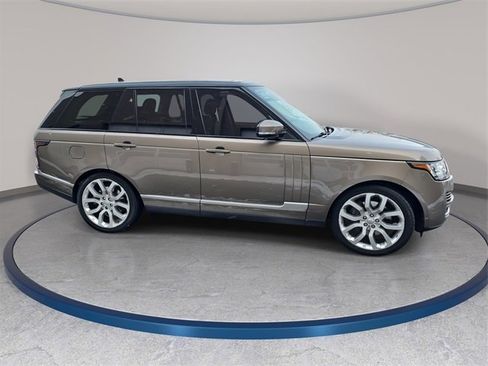Used 2015 Land Rover Range Rover Supercharged image 5