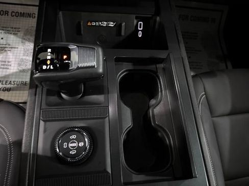 Used 2026 GMC Hummer EV SUV AWD/4WD image 32