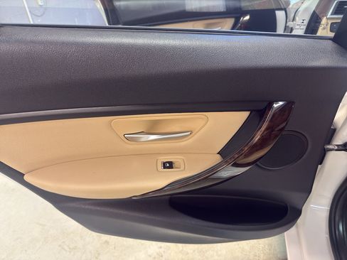 Used 2017 BMW 320i xDrive Sedan image 27