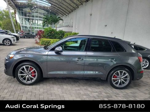 Certified 2024 Audi Q5 e Premium Plus w/ Premium Plus Package AWD/4WD image 3