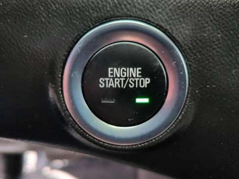 Used 2022 GMC Terrain SLE w/ Driver Convenience Package image 17