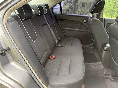 Used 2010 Ford Fusion SE FWD image 28
