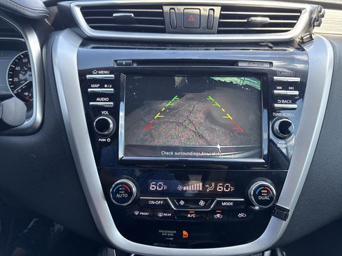 Used 2016 Nissan Murano SV FWD image 19